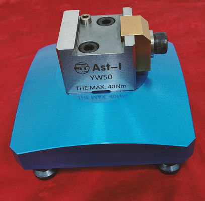 Небольшой фрезерный станок Воркпьесе зажимая сверхтвердую ось алюминия 5