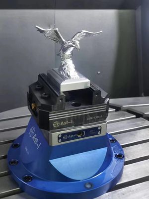 Собственная личность ширины 130mm центризуя приспособления тисков и зажимая системы для CNC рослости 5 осей